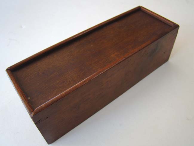 A fine boxed set of Civil War era bone and ebony dominoes circa 1860-1870 — image 2